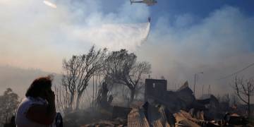 Fire that destroyed more than 200 homes in Chile believed to be arson, officials say