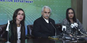 Pakistan begins issuing health cards for trans people