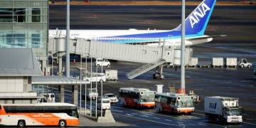 4 Japanese evacuees from Wuhan taken to hospital with cough, fever: health ministry