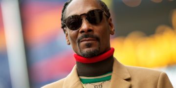 Here’s What Happened When A Bespectacled & Turtlenecked Uncle Snoop Appeared On “Red Table Talk”