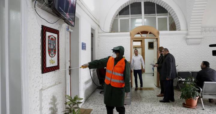 Coronavirus: Death toll rises to 291 in Iran as officials struggle to contain virus