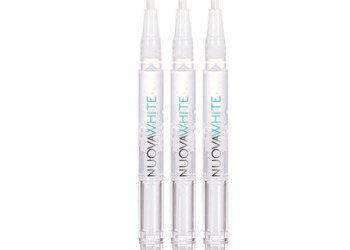 #BossipLooks: You’ll never go anywhere without this teeth whitening pen
