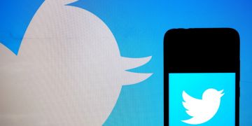 Twitter Finally Gives In, Tests ‘Story’ Feature Called ‘Fleets’