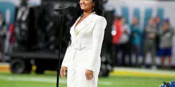 Demi Lovato Opens Up To ‘Ellen’ About Her Eating Disorder & Why Birthday Cake Brought Her To Tears [Video]