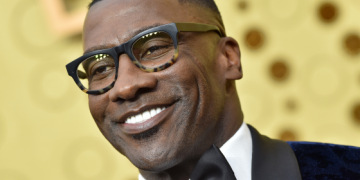 No Chill: Shannon Sharpe Brings GOAT Mask & Hennessy Back To Recap LeBron’s Winning Weekend [Video]