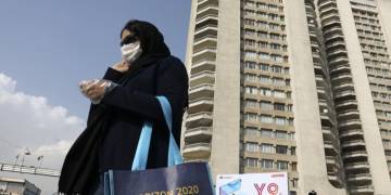 Albertans returning from Iran being asked to self-isolate amid coronavirus concerns