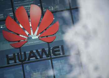 UK government approves Huawei 5G deal despite security fears