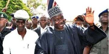 Amosun, 3000 Others Decamp To PDP In Ogun