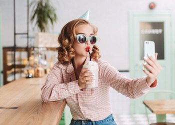 What Makes Someone an Attention Seeker & How to Read these Traits
