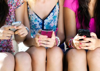 Why Do Friends Ghost You: Why It Hurts So Fiercely & Why They Do It
