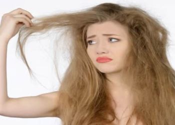 Hair care suggestions: 5 natural remedies to tame frizzy hair