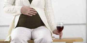 Drinking during pregnancy can lead to low birth weight | TheHealthSite.com