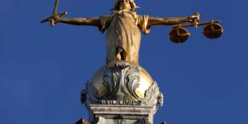 Abuse victims to be given second phones to boost conviction rates